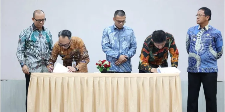 Setelah Enos Penandatangan MoU Di Kantor Kementerian, Lapangan Terbang Gatot Subroto Diresmikan